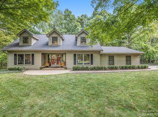 2632 Parkridge Dr, Ann Arbor, MI 48103