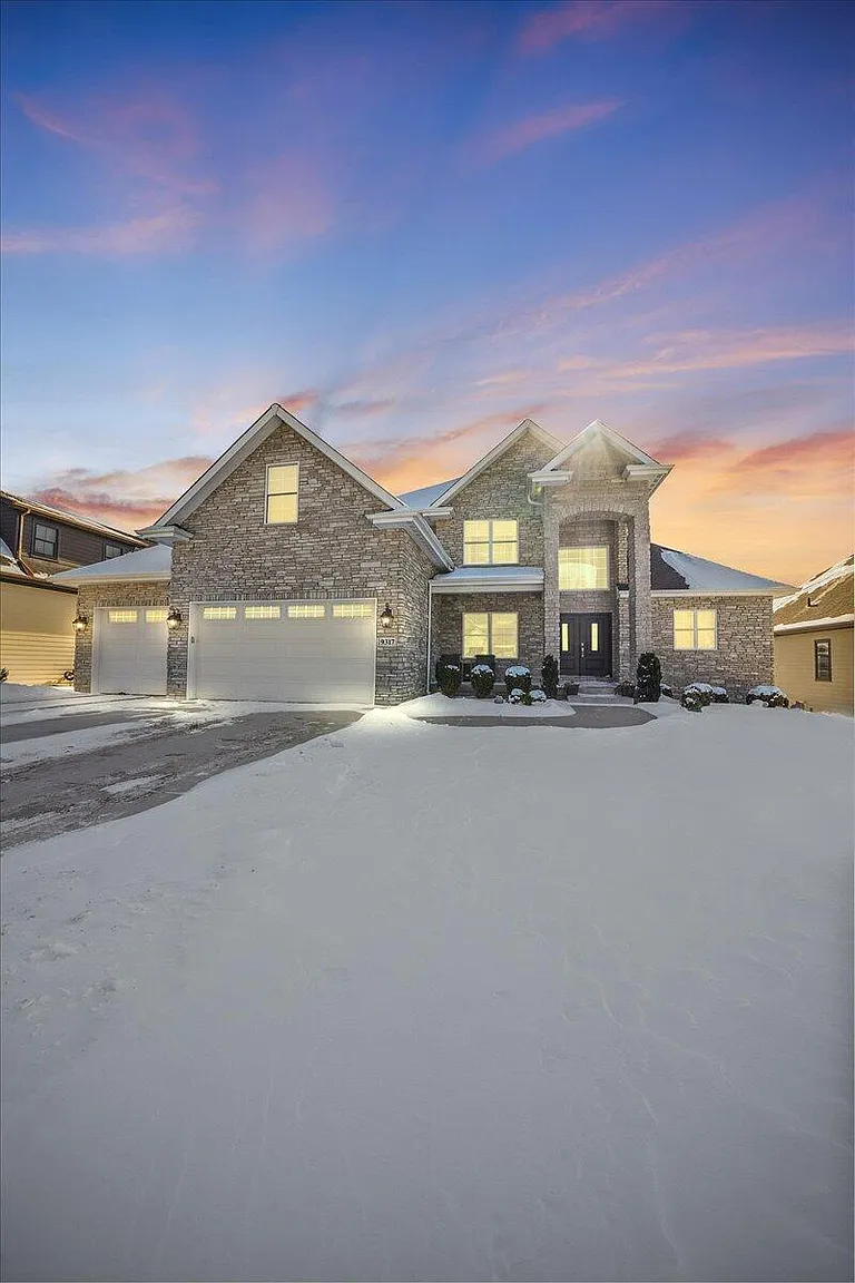 9317 Michigan Dr photo 1