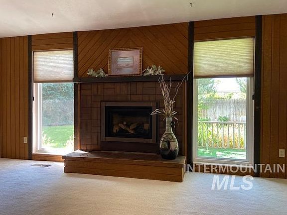 4th image of 1530 Targhee Dr