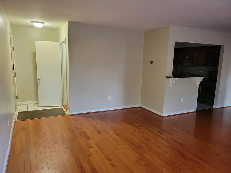 8867 Roll Right Ct #N — Photo 6