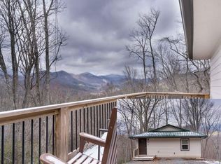 181 Grooms Dr, Robbinsville, NC 28771