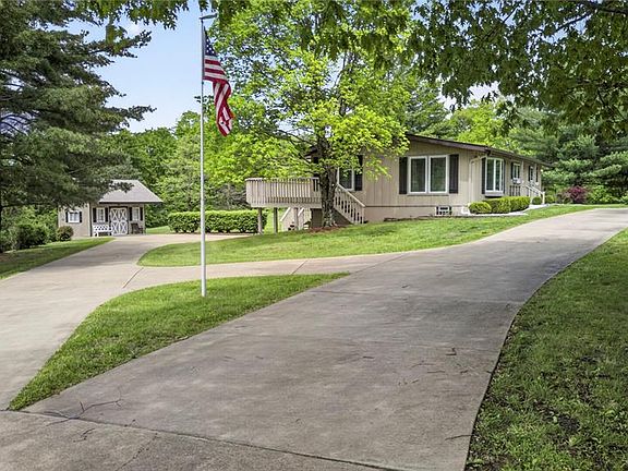 3rd image of 1001 Terry Rd