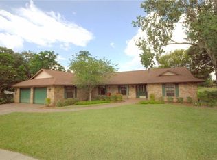 405 Laurel Park Pl, Seffner, FL 33584
