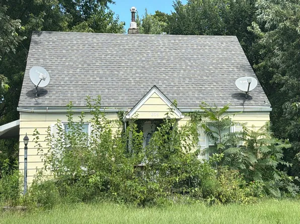609 Caulder Ave, Des Moines, IA 50315