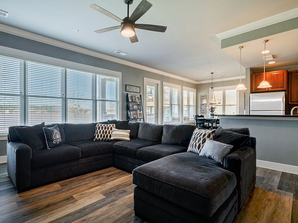 1st image of 113 S Bay Dr #1103