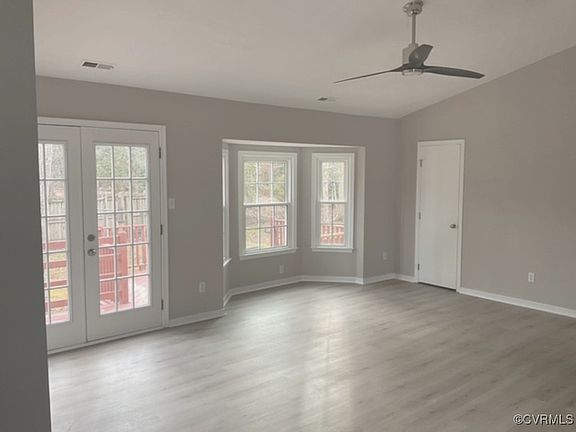 3rd image of 5707 Yellowleaf Ct