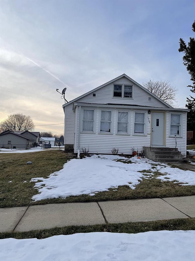 1560 Madison St, Fennimore, WI 53809 Zillow