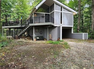 2594 W Arbor Rd, Ann Arbor, MI 48103