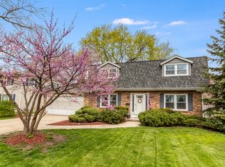 1067 California Ave, Aurora, IL 60506