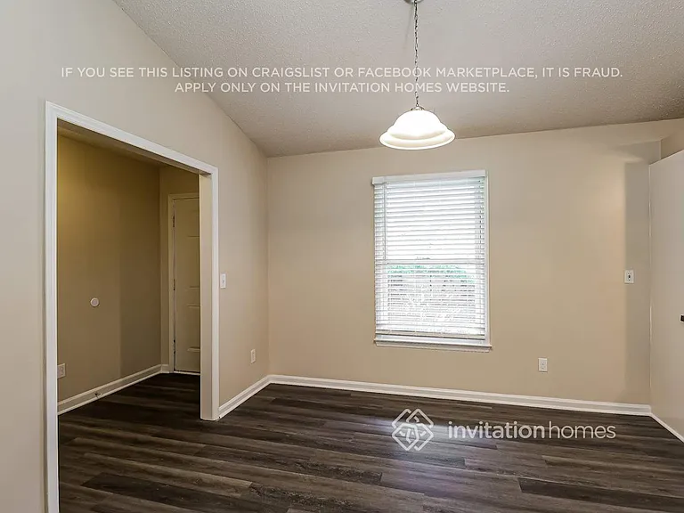 5937 Loch Arbor Ln — Photo 6