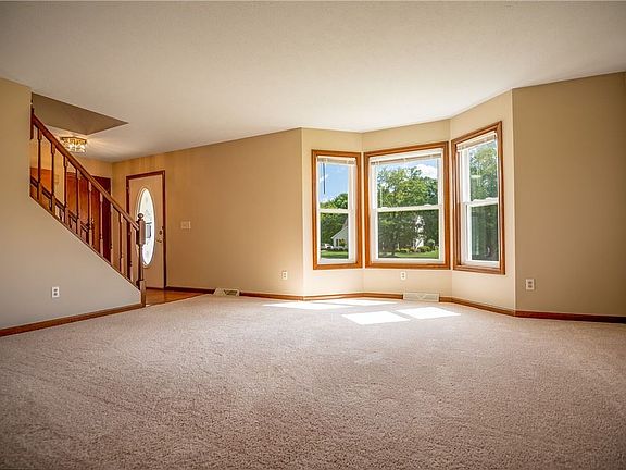 4th image of 2572 Jerry Ln