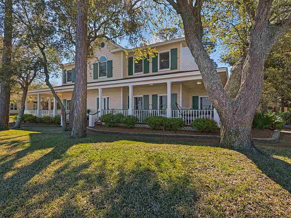 1st image of 1528 Coral Ln