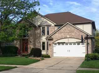 52618 Woodmill Dr, Macomb, MI 48042