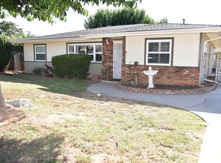 1094 Brady Ln, Calimesa, CA 92320