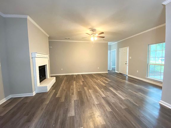 3rd image of 17117 Ashton Ave