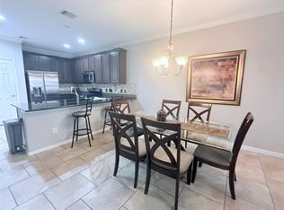 27 Umbria Ln, Spring, TX 77382