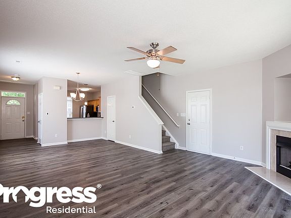 4th image of 9520 Green Apple Dr