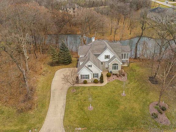 2nd image of 1586 Shady Ct NW