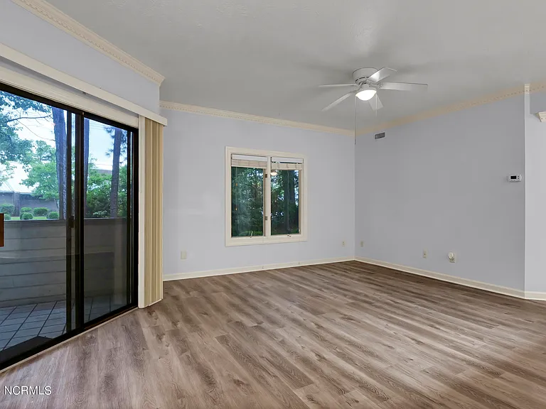 115 Longstreet Dr #101 — Photo 4