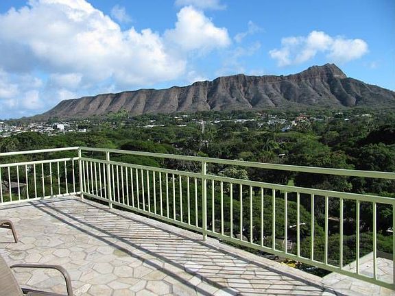 COMMON AREA SUNDECK VIEWS