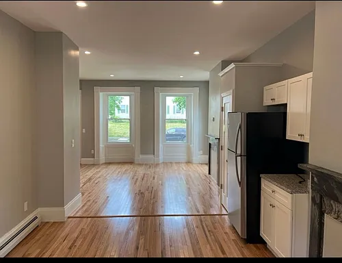 74 3rd St #1 Photo 1