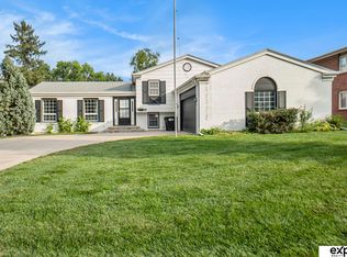 1615 S 136th St, Omaha, NE 68144