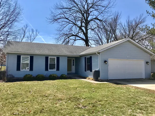 48 Camelot Dr, Rochester, IL 62563