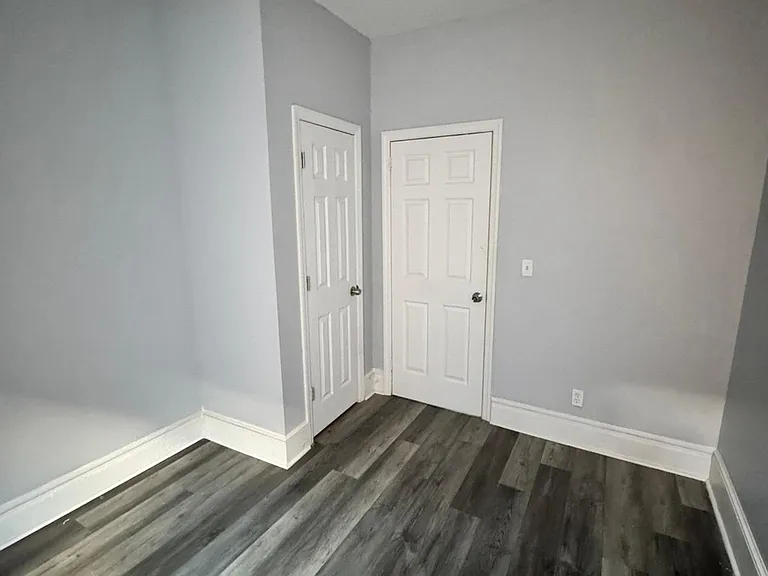 267-269 Goldsmith Ave #C — Photo 3