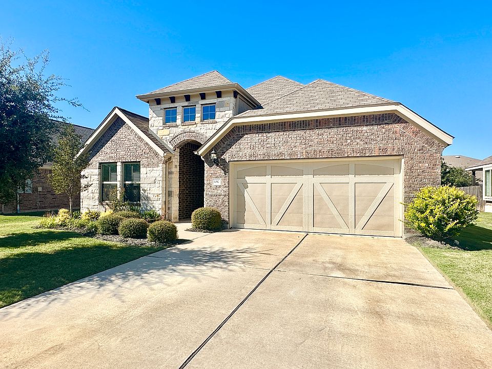 1st image of 1017 Hillrose Dr