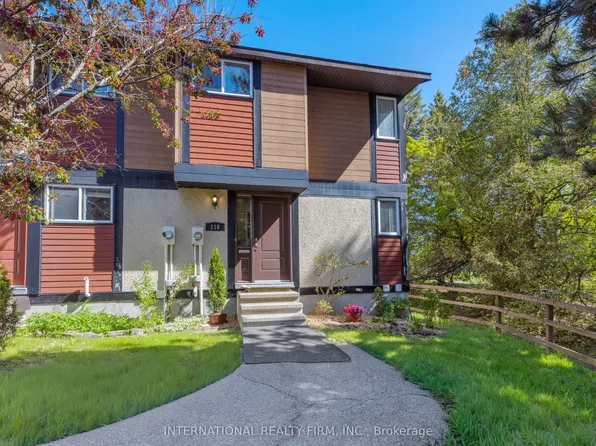 116 McClintock Way, Ottawa, ON K2L 2A4