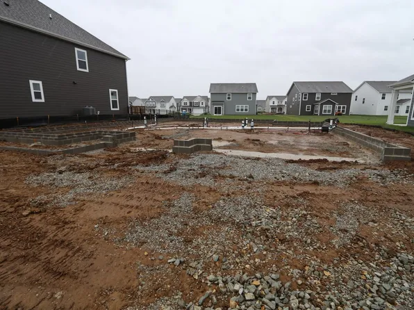 17080 Picket Fence Dr, Noblesville, IN 46060