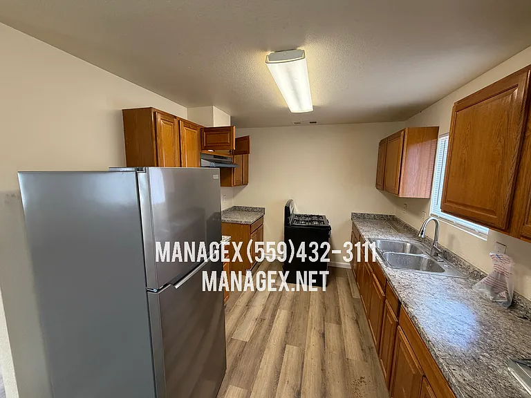 4065 E Dwight Way — Photo 4