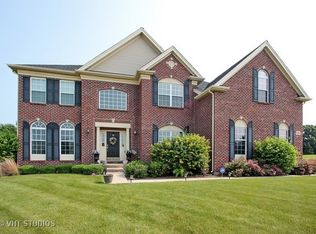 5427 Notting Hill Rd, Gurnee, IL 60031