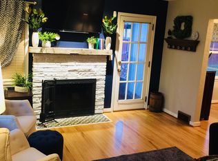 6412 Del Matro Ave, Windsor Heights, IA 50324