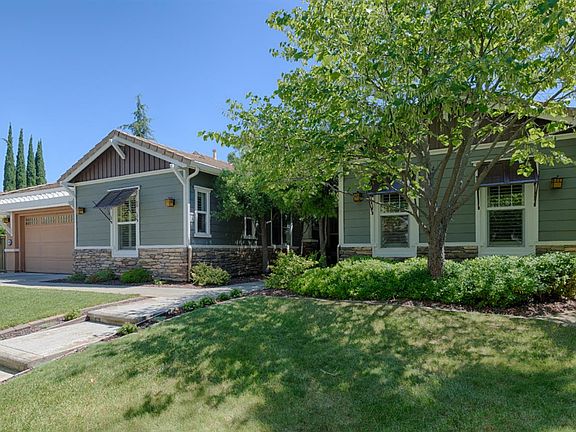 3rd image of 9290 Eagle Springs Pl