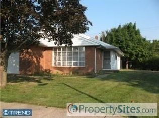 1037 Brookfield Cir, Quakertown, PA 18951