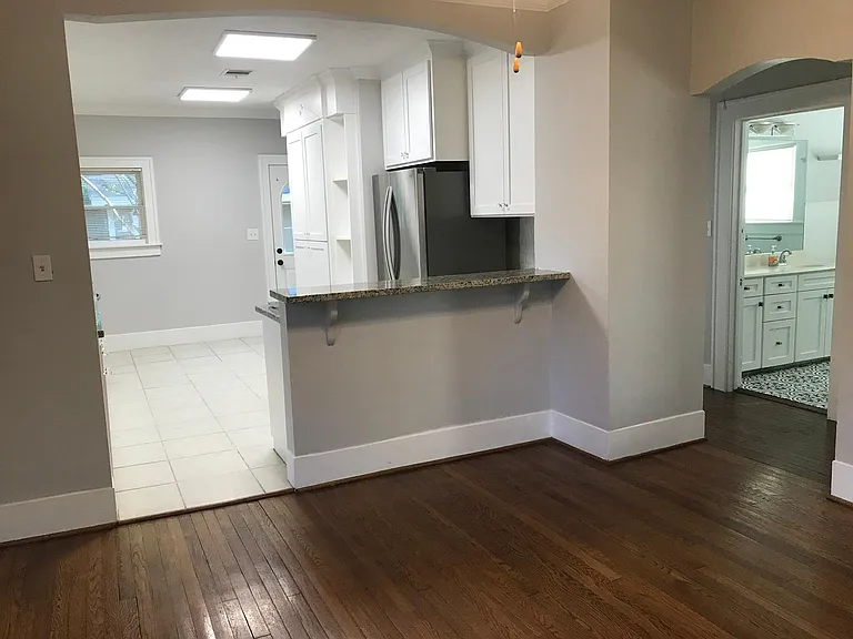 727 Le Green St — Photo 25
