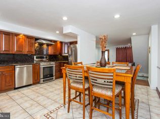 7648 Sherwood Rd, Philadelphia, PA 19151