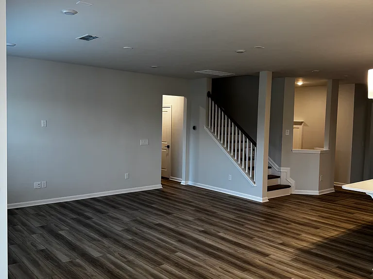 130 Highpointe Dr — Photo 21