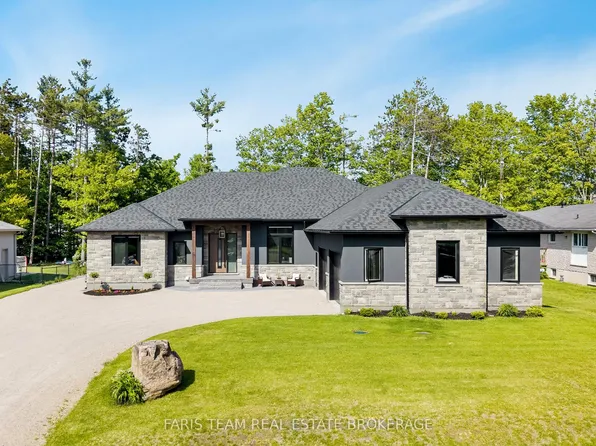 7 Reynolds Rd, Tiny, ON L0L 2T0