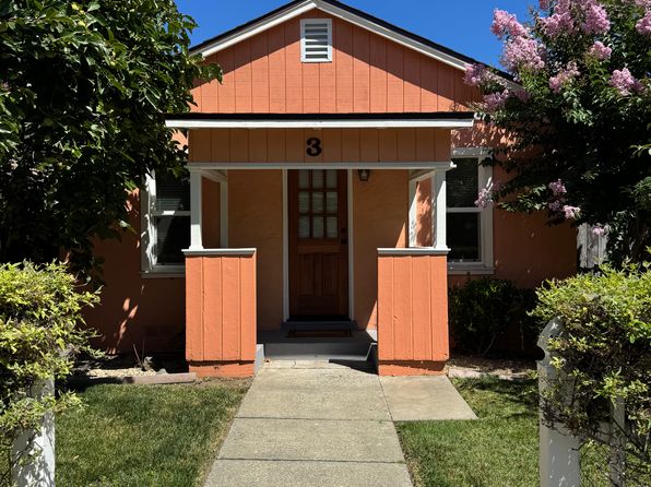 101 Elliot St #3