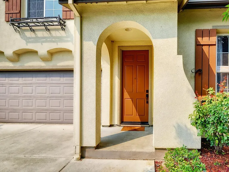 1867 Silk Wood Ln — Photo 6