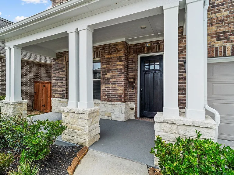 18303 Bluebird Branch Ln — Photo 2