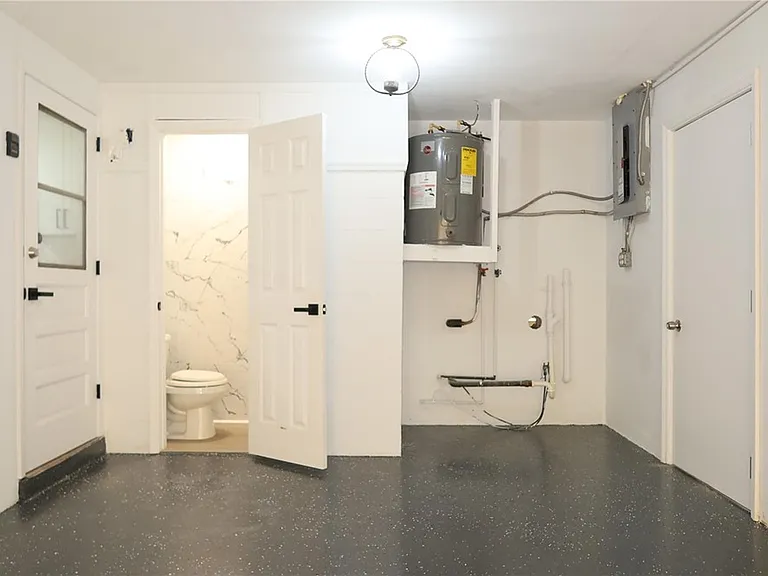 1808 Harpoon Dr — Photo 18