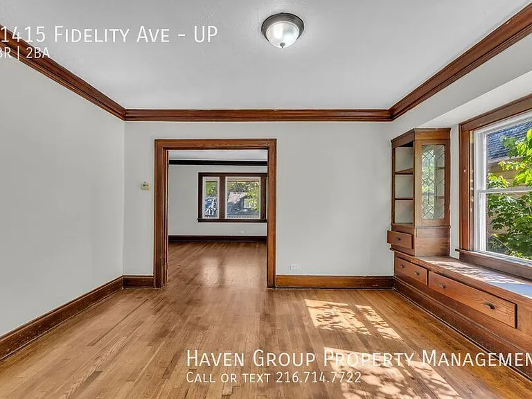 11415 Fidelity Ave #UP — Photo 8