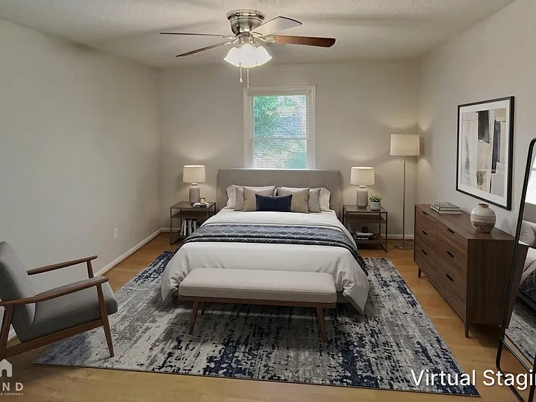 4629 Longbriar Dr — Photo 4