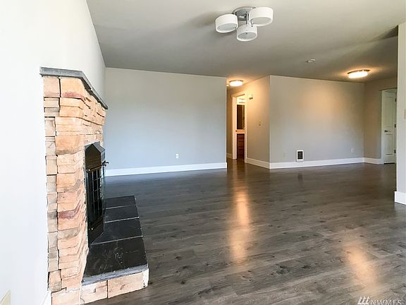 2nd image of 6515 69th St NE