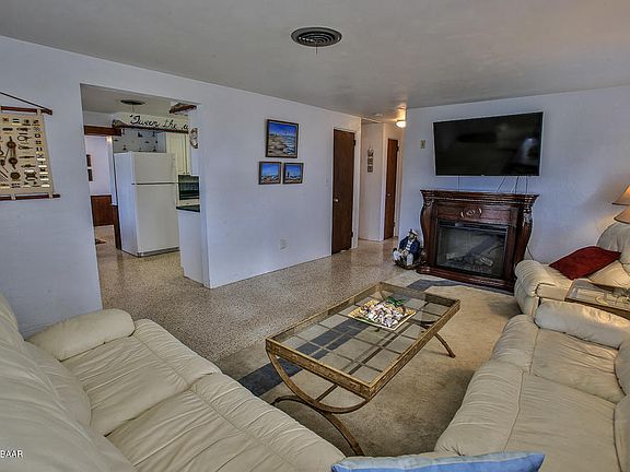 5th image of 123 Longwood Dr