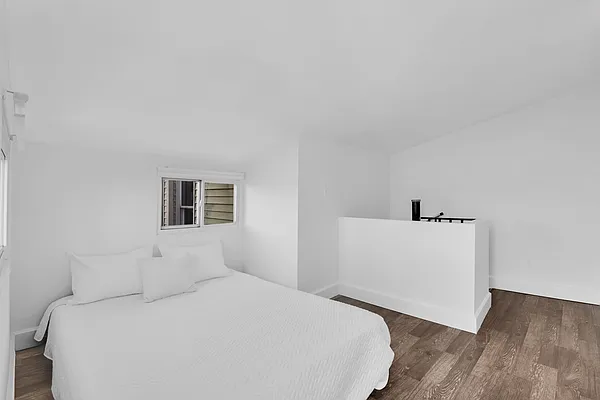 Rented by Compass | media 22