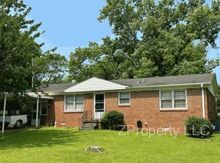 2217 E Arbor Dr NW, Huntsville, AL 35811
